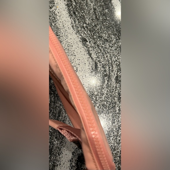 LuLuLemon Athleta Belt Bag 1L Deco Pink - Picture 12 of 13